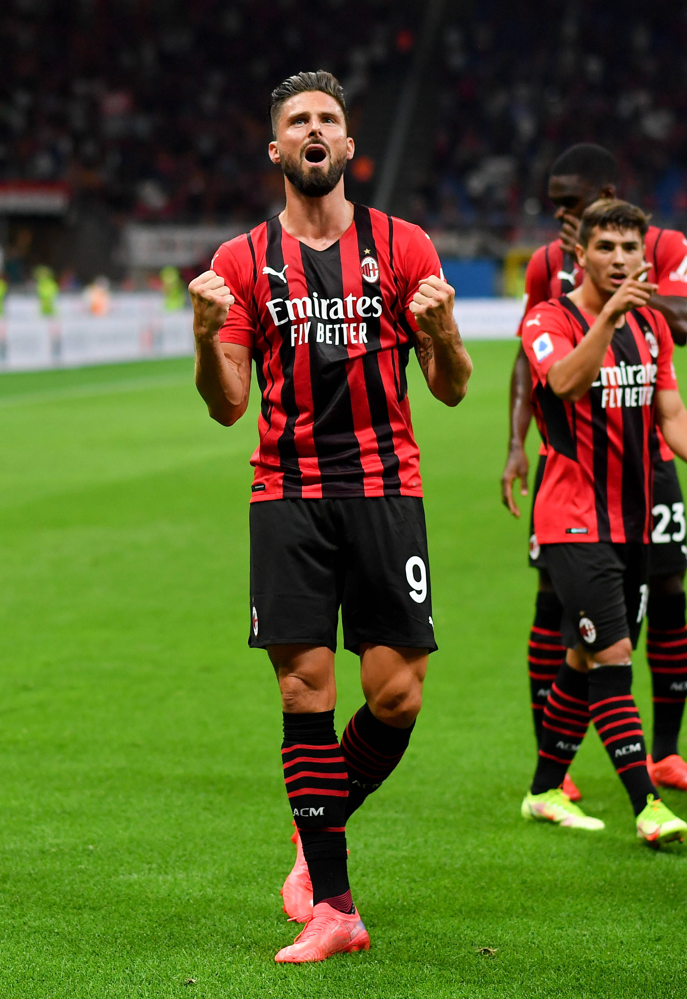 190km发球时速+肩伤隐患！郑钦文退赛是怕输？休养后能更强吗？