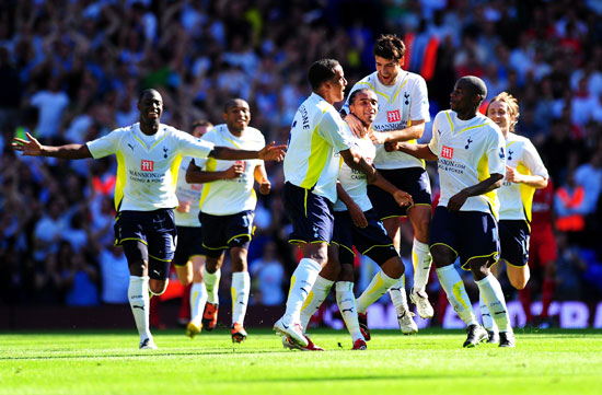 斯洛特帅位悬了？利物浦换帅传闻反转，关键战成救命稻草