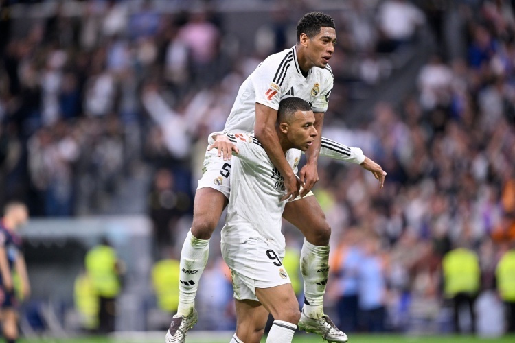 半场战报：拉齐奥1-1博洛尼亚，伊萨克森， 延斯-厄德高破门