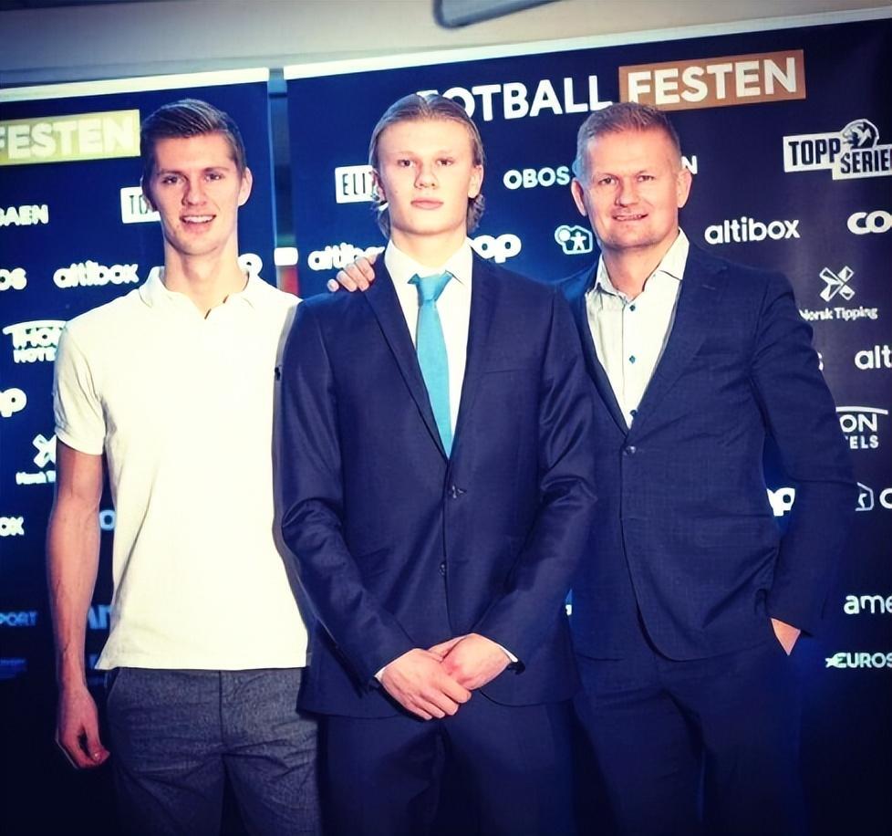 真要走了？孙兴慜在赛后领奖前多次拒绝佩戴队长袖标